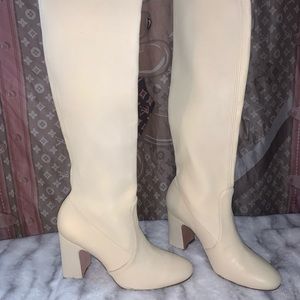 Soft Stuart Weitzman under the knee boots size 5